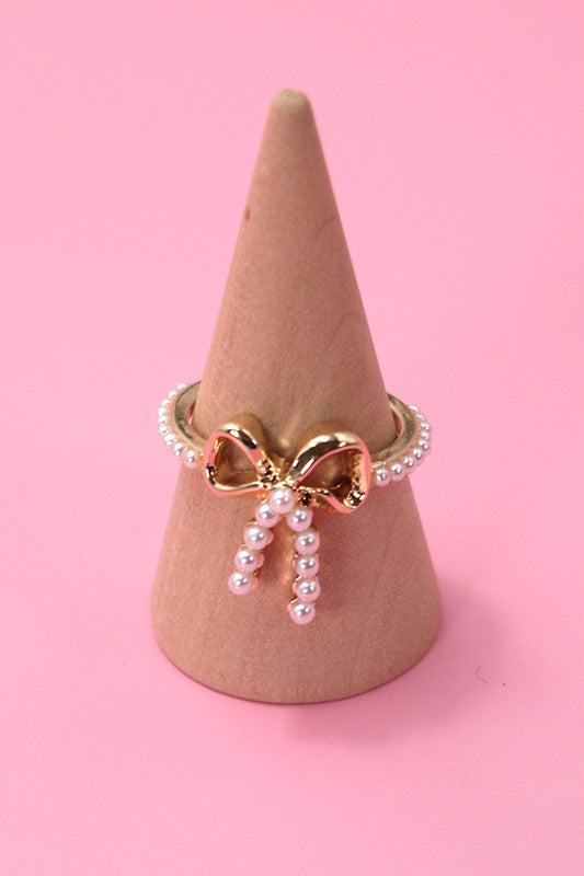 Pearl Ribbon Ring