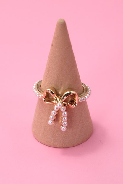 Pearl Ribbon Ring