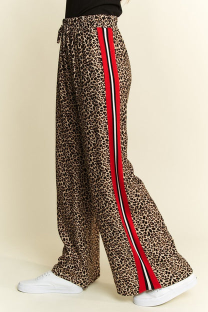 Contrast Leopard Pants